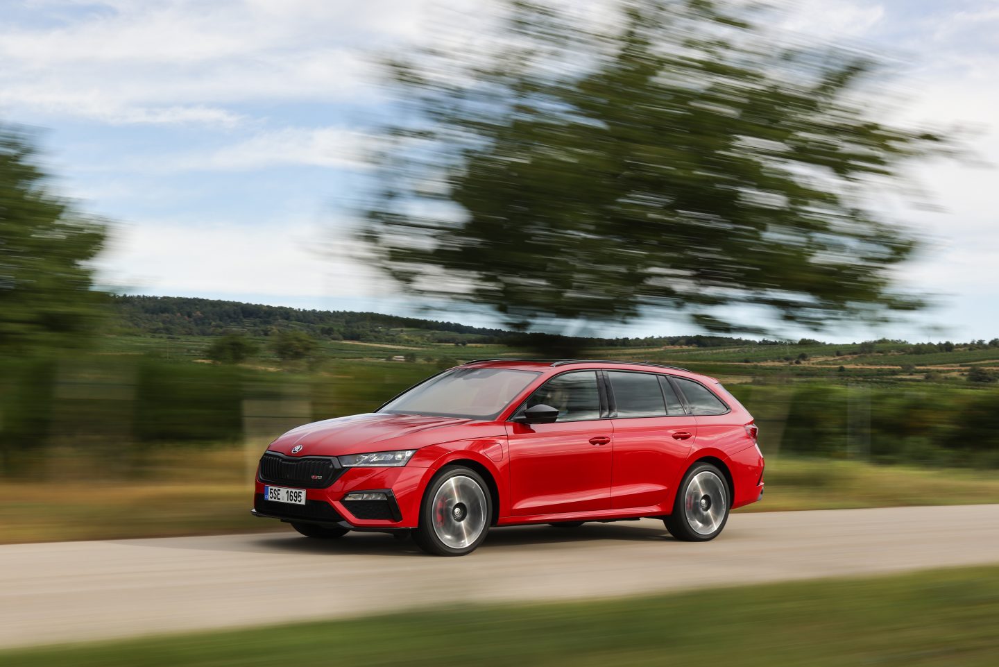 SKODA-OCTAVIA-IV-Combi-RS SKODA-OCTAVIA-IV-Combi-RS